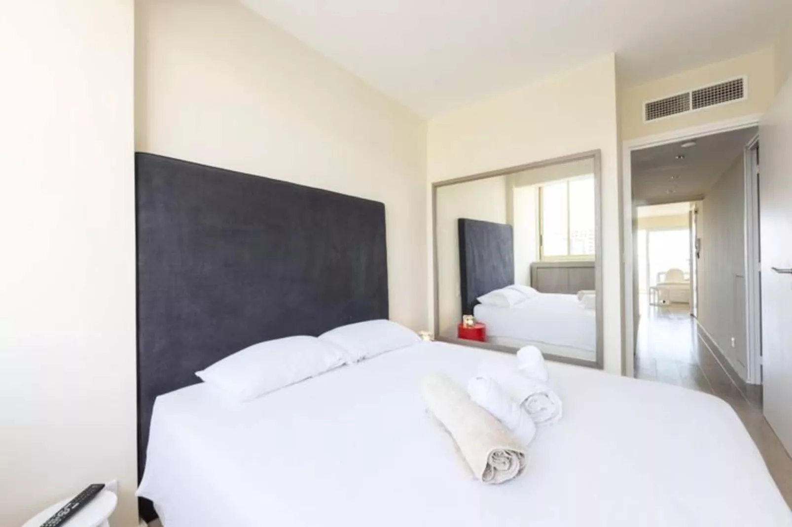 Résidence Appartement &eacute;quip&eacute; 70 M&sup2; Face &agrave; La Mer Dernier &eacute;tage Avec Magnifique Vue Me-Buitenkant zomer