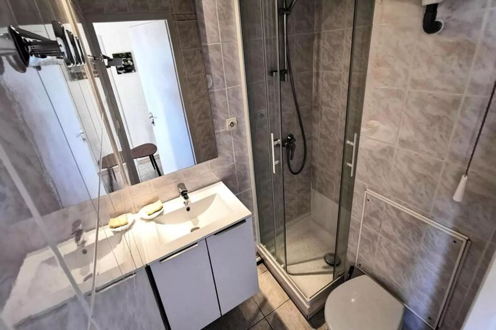 Résidence Maryland 1 Et 2-Badkamer