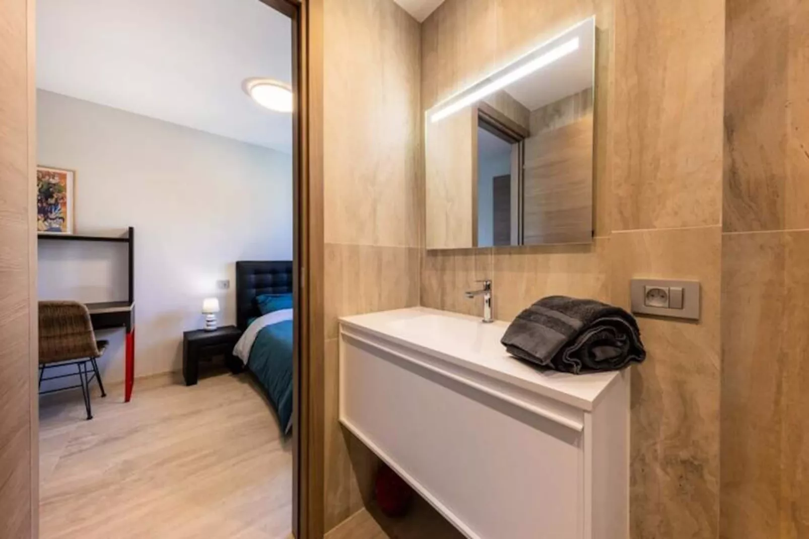 06ak1 - Villa 4 Chambres, Piscine Et Sauna-Image-tags.