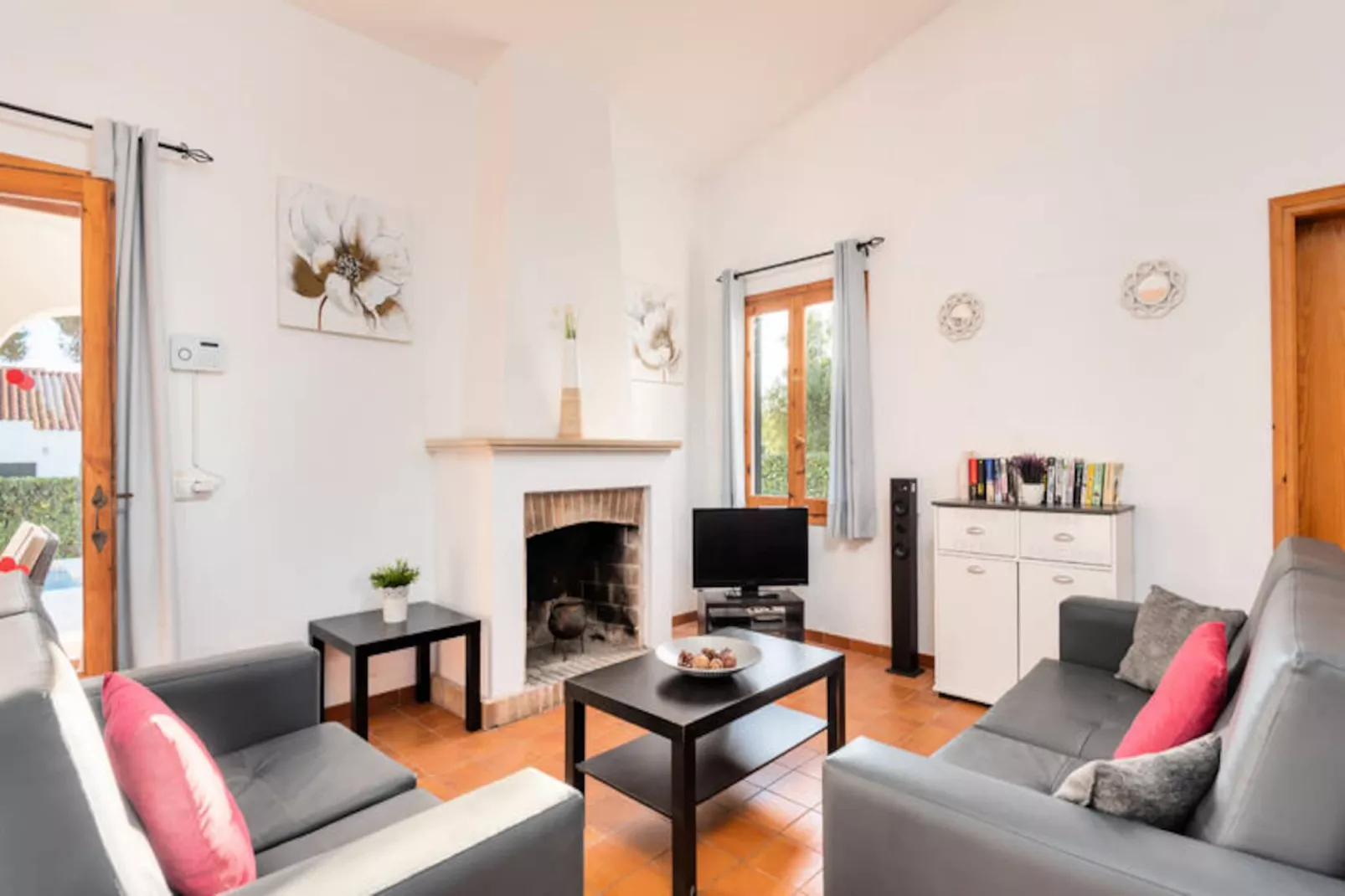 Maison à Cala en Blanes-Image-tags.