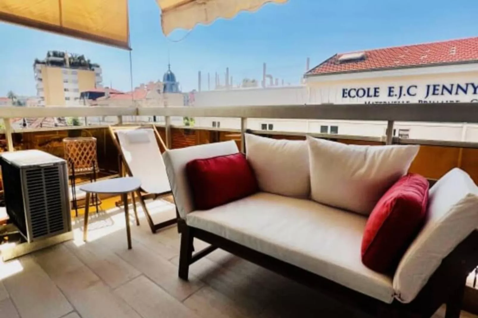 Résidence Le Verdi-Buitenkant zomer