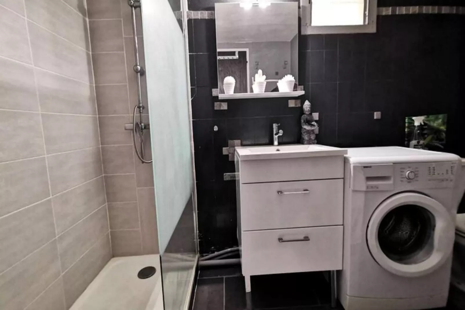 Résidence Equateur-Badkamer