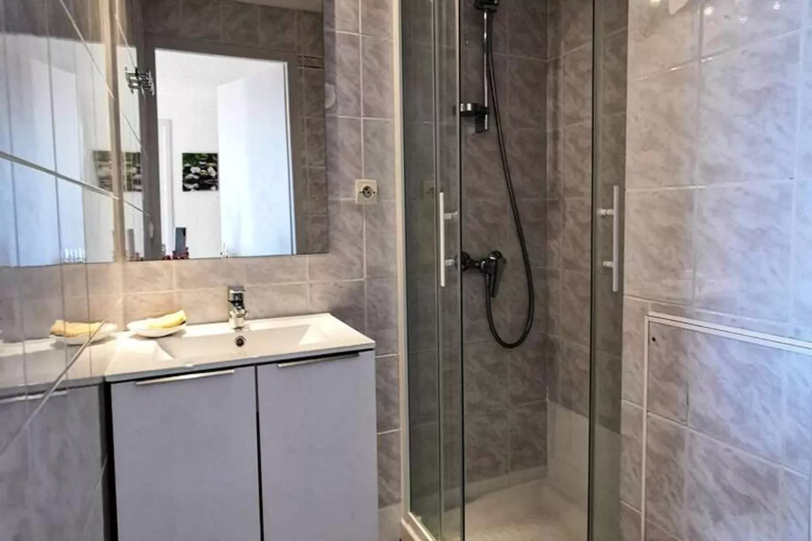 Résidence Maryland 1 Et 2-Badkamer