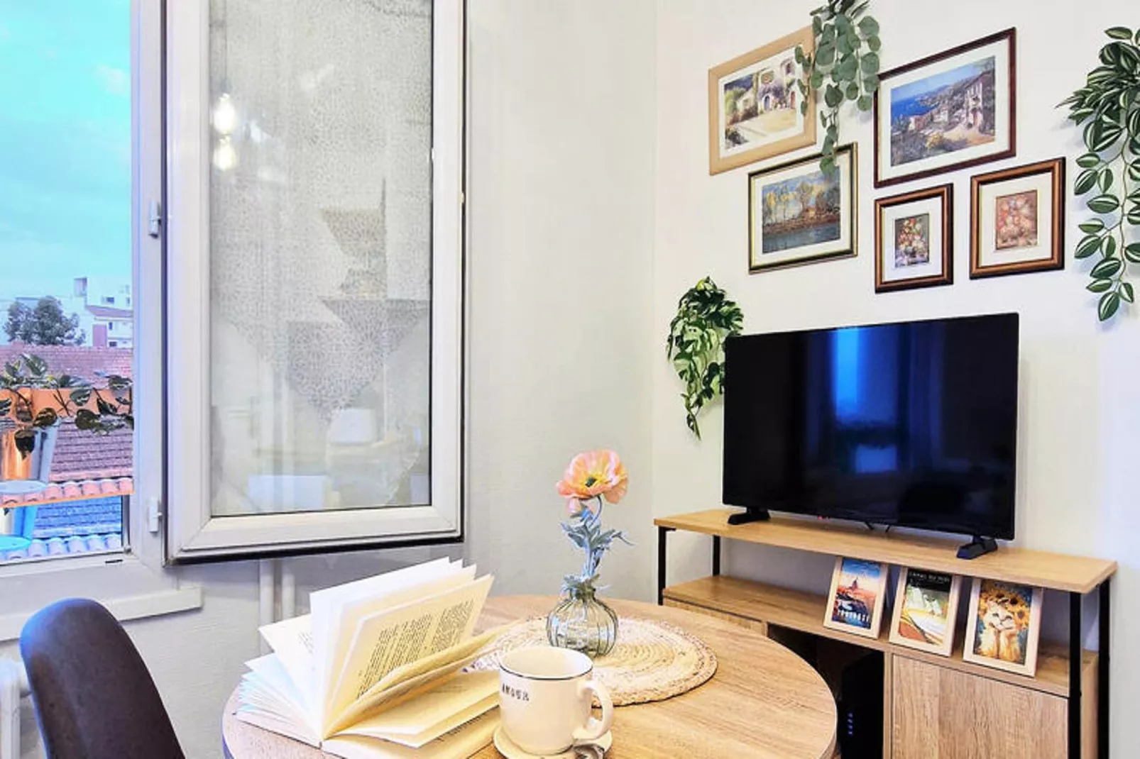 Studio à Toulouse-Eetkamer