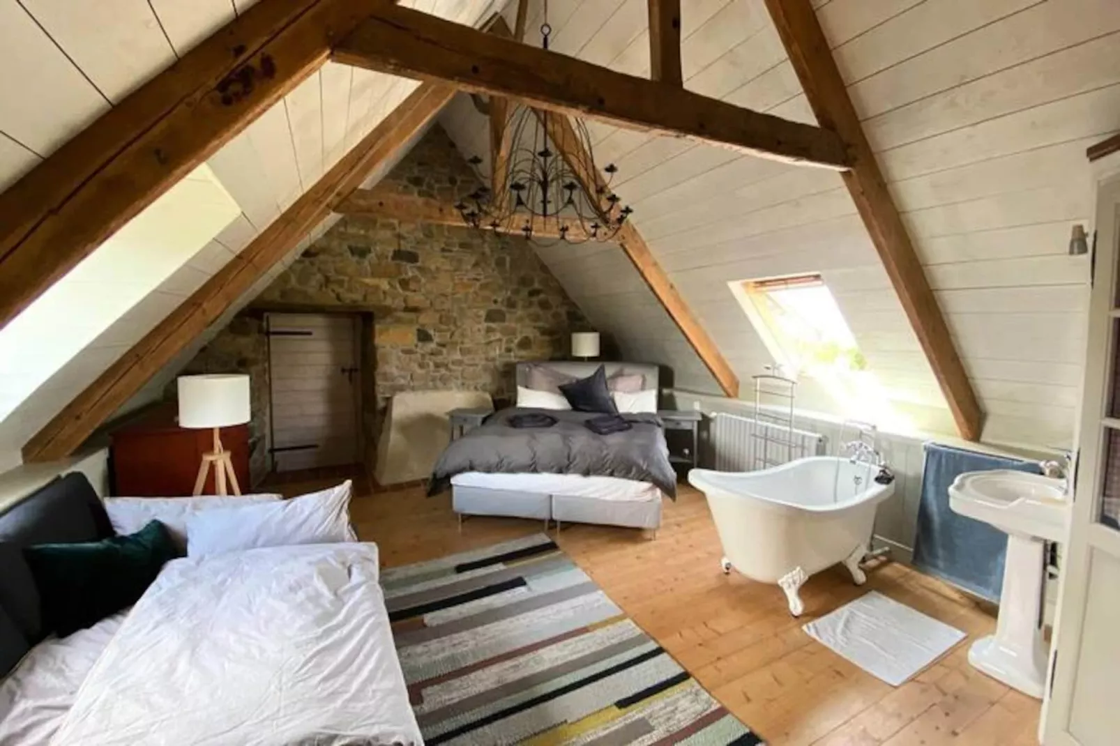 Maison à Plougrescant-Image-tags.