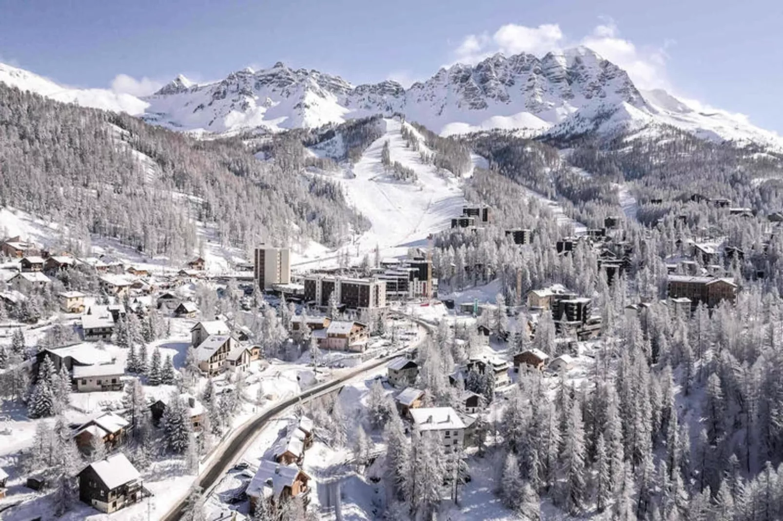 Résidence Le Coup De Sabre-Buitenkant zomer