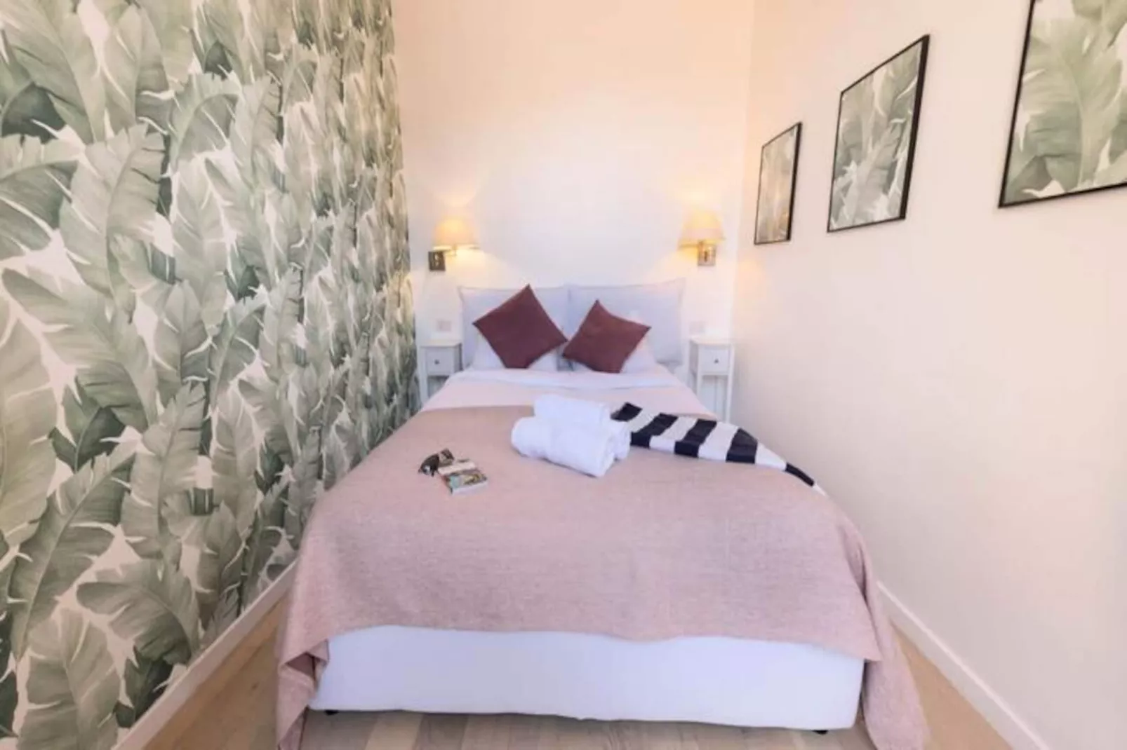 06a3 - Bel Appartement Au Cœur Du Vieux Nice-Image-tags.