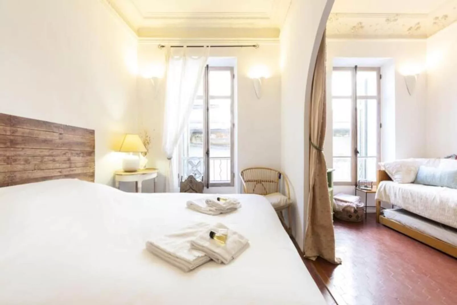 Résidence Bnb Renting Grand Studio Au C&oelig;ur De Cannes, Quartier De La Vieille Ville !-Buitenkant zomer