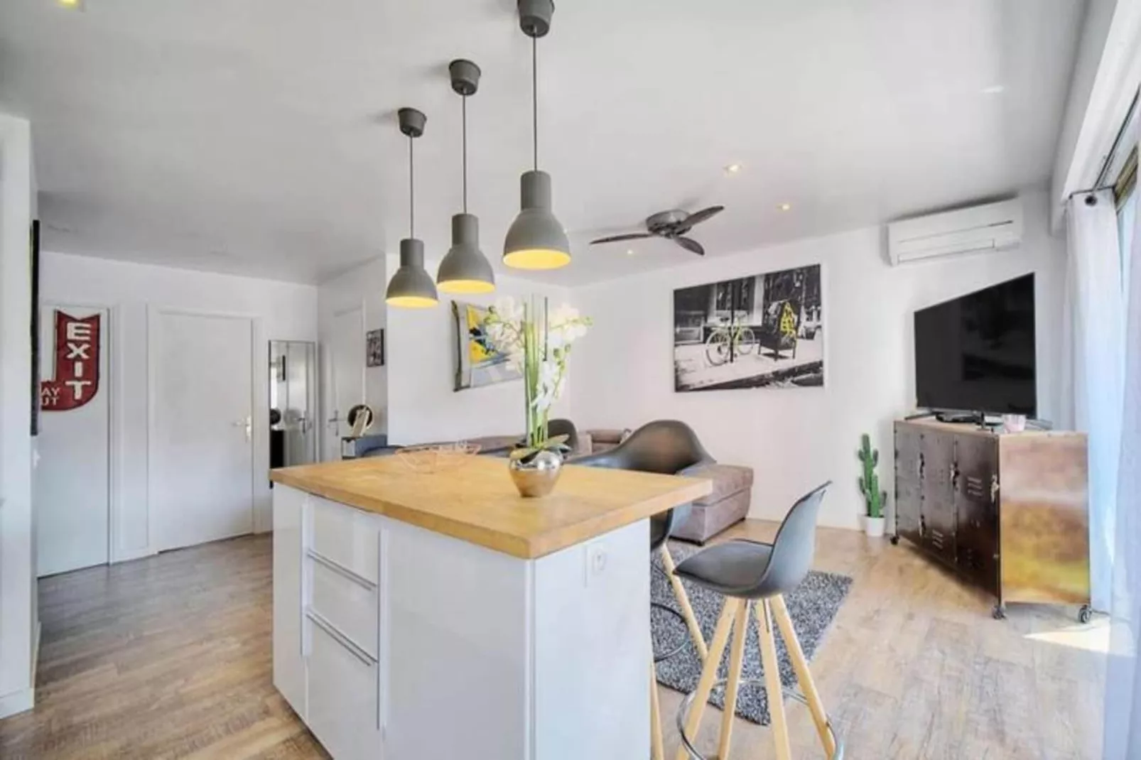 Résidence Le Verdi-Buitenkant zomer