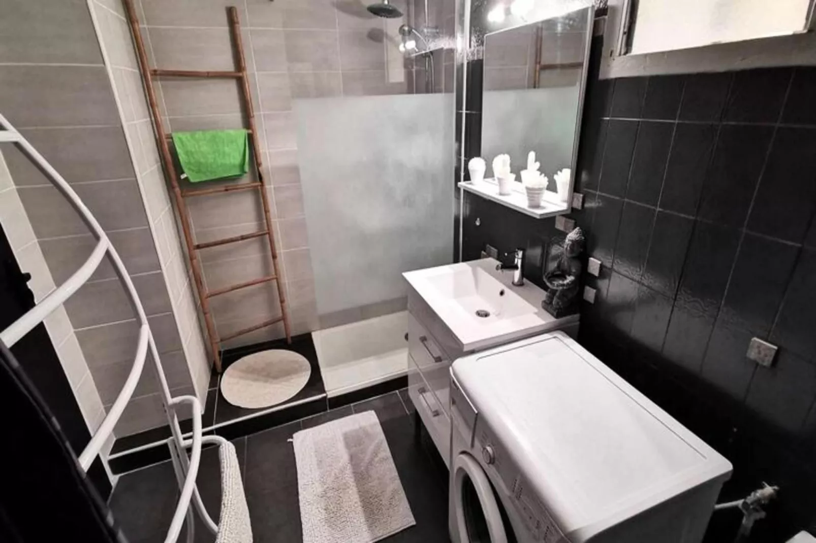 Résidence Equateur-Badkamer