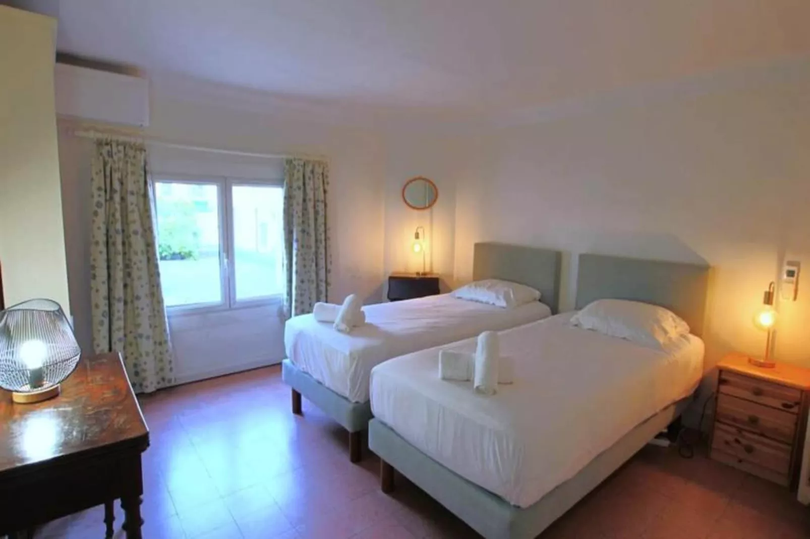 Résidence Appartement 145 M2 Face &agrave; La Mer / Acc&egrave;s Priv&eacute; &agrave; La Mer-Buitenkant zomer