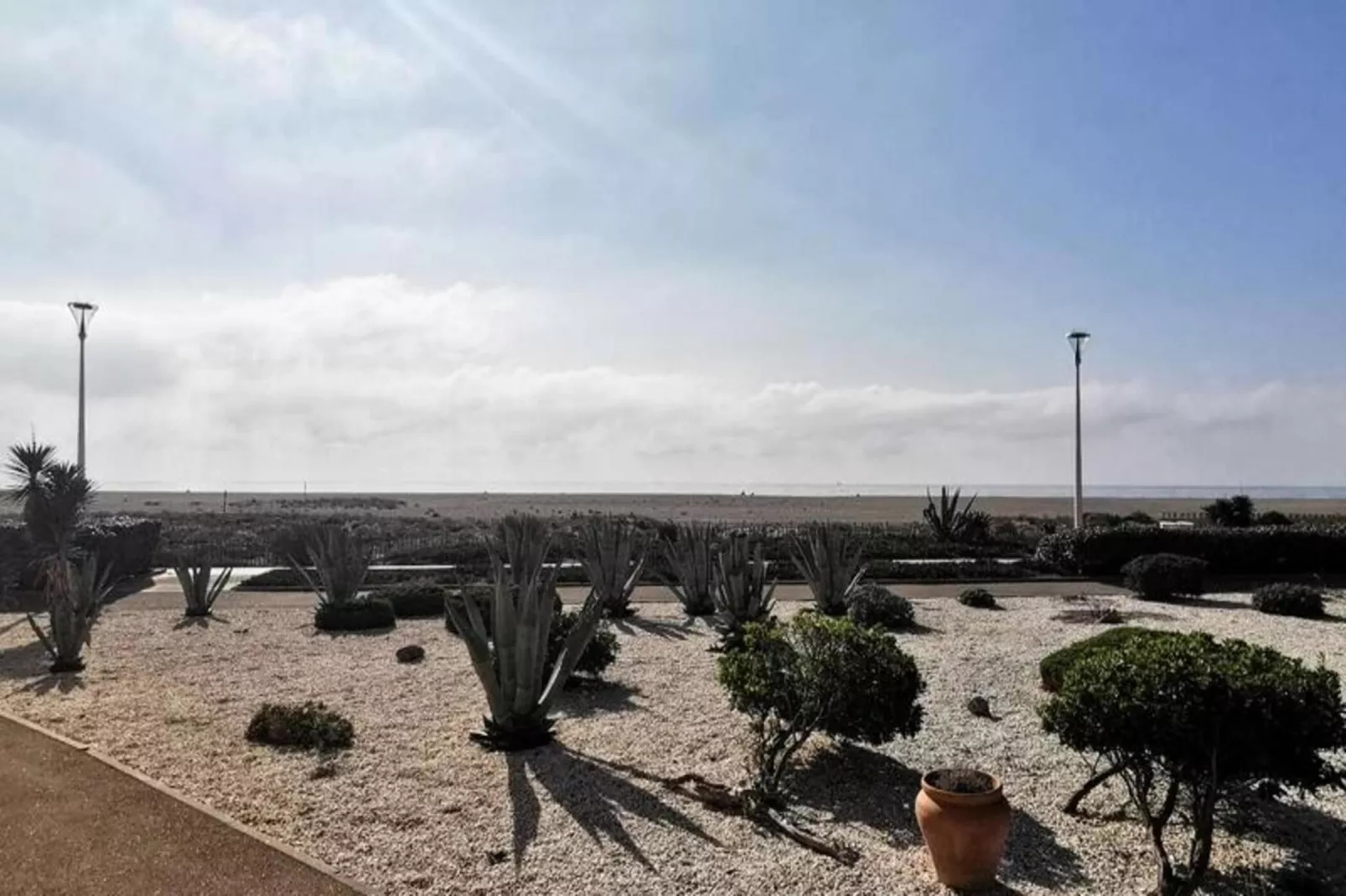 Résidence Grande Bleue-Uitzicht zomer