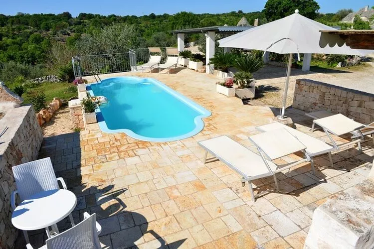 Holiday home Cisternino-Trullo Ulivo Antico-Zwembad