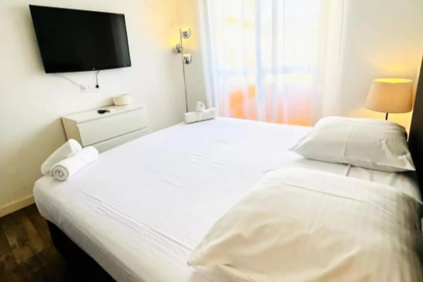 Résidence Le Verdi-Buitenkant zomer