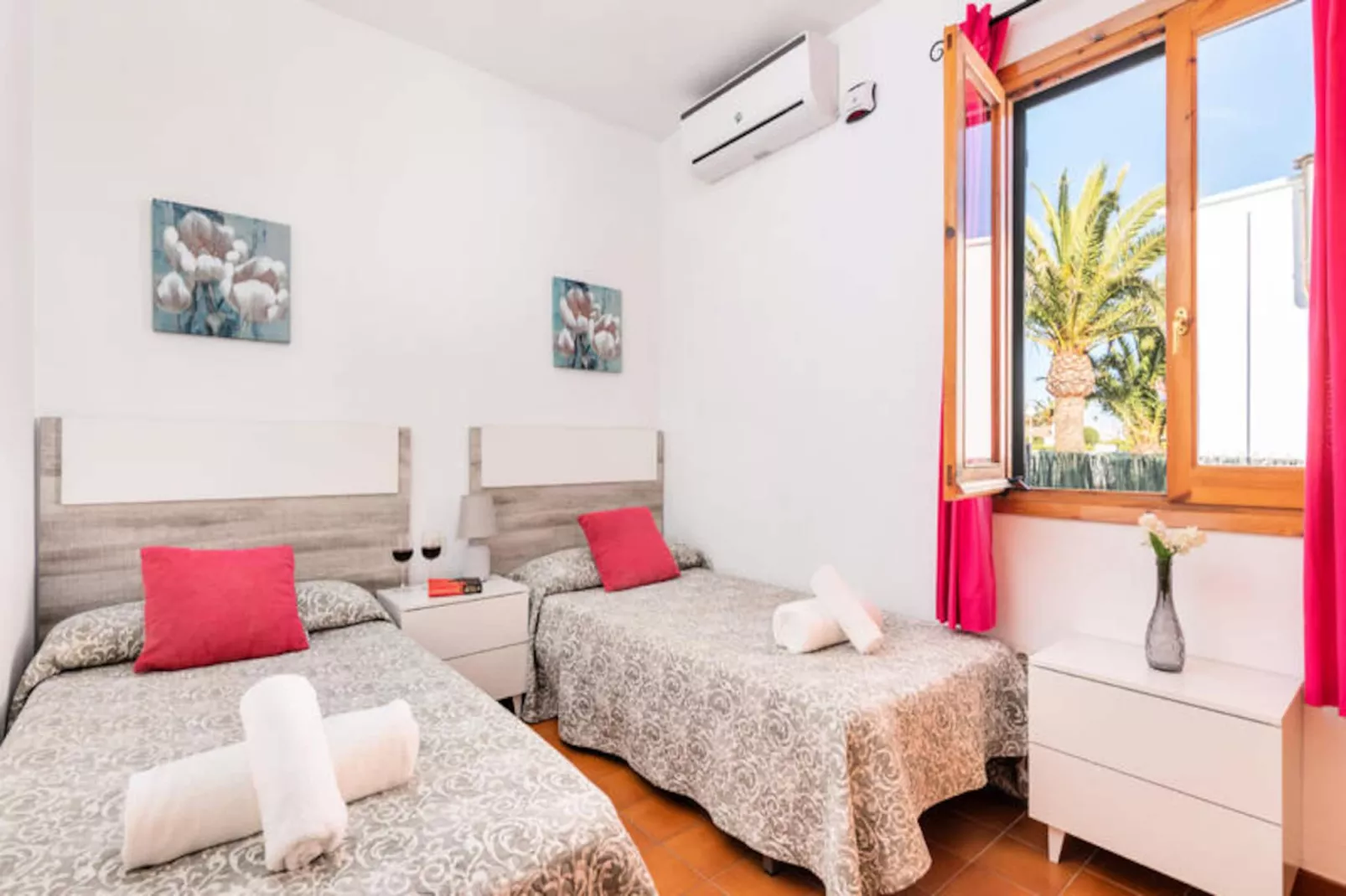 Maison à Cala en Blanes-Image-tags.