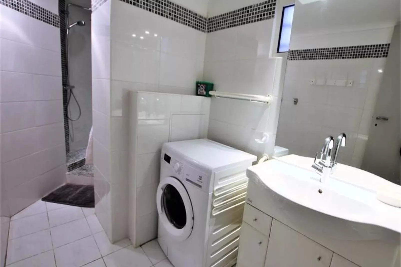 Résidence Appartement 145 M2 Face &agrave; La Mer / Acc&egrave;s Priv&eacute; &agrave; La Mer-Buitenkant zomer