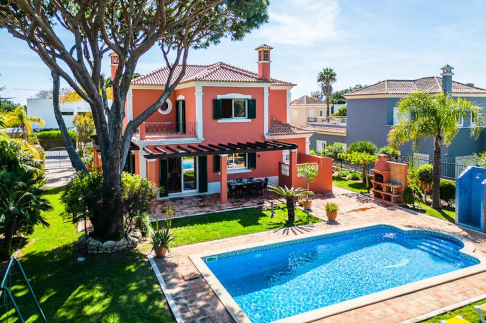 Maison à Quarteira-Niet-getagd