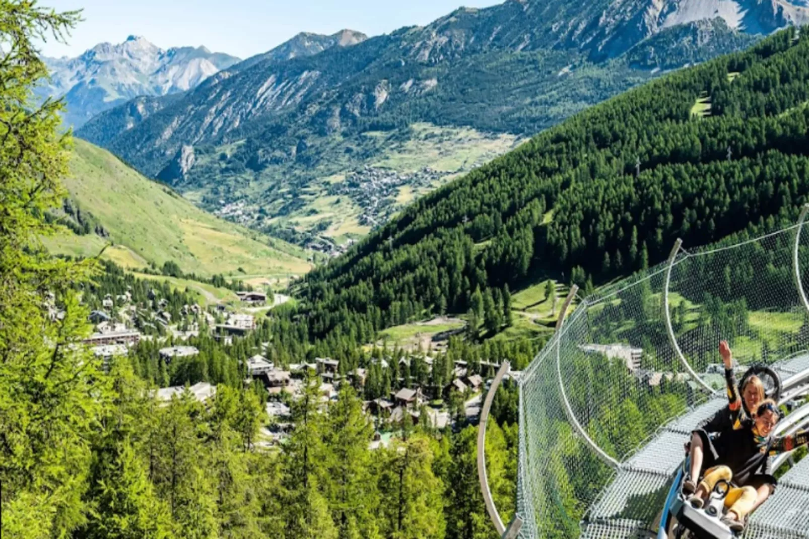 Résidence L'albane - Buitenkant zomer