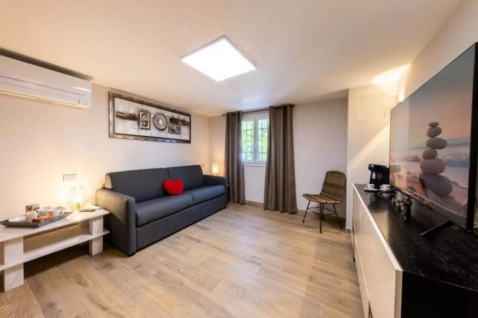 06ak1 - Villa 4 Chambres, Piscine Et Sauna-Image-tags.