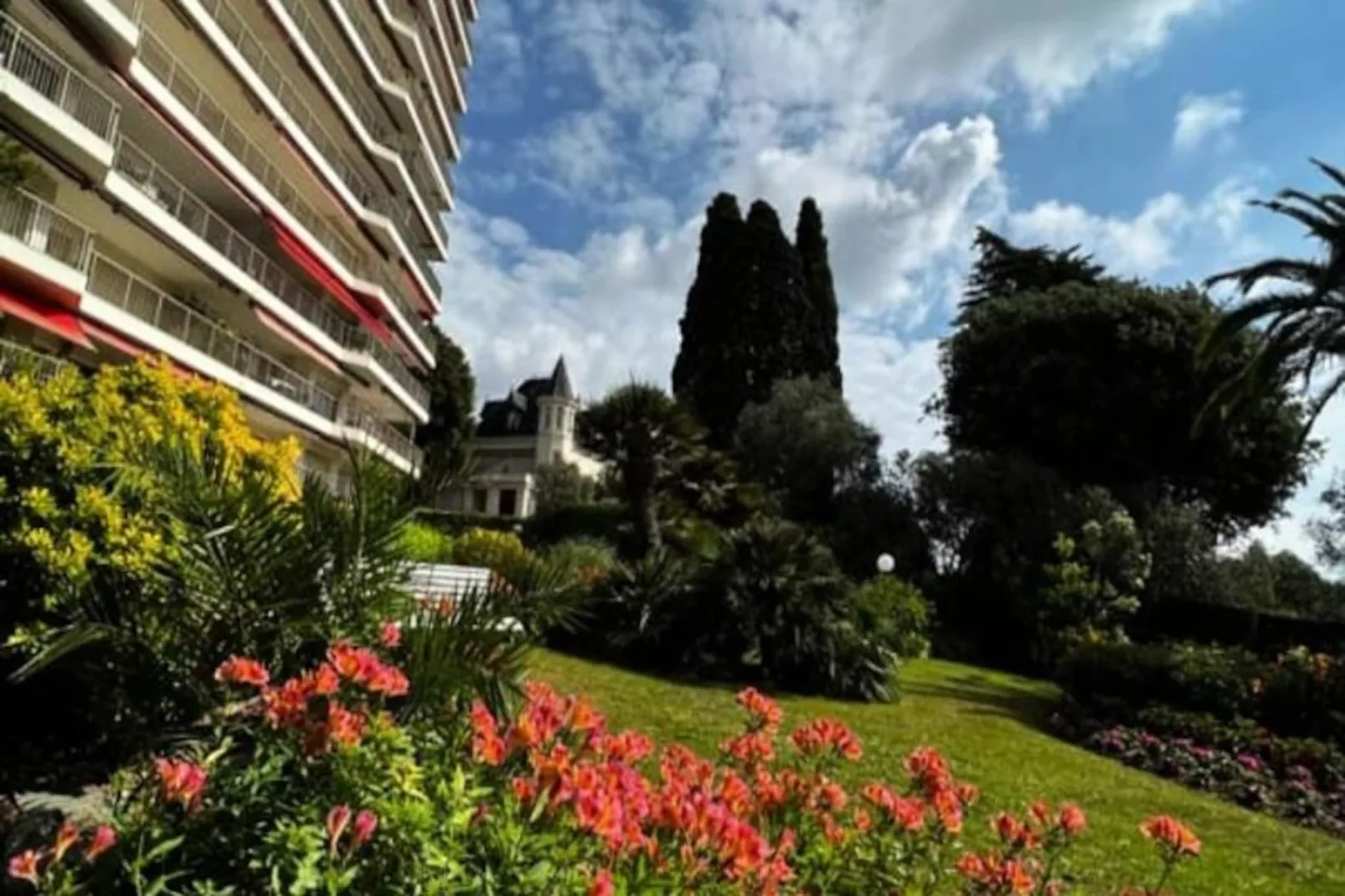 Résidence Bnb Renting 3 Pi&egrave;ces Avec Une Vue &agrave; Couper Le Souffle &agrave; Antibes !-Image-tags.