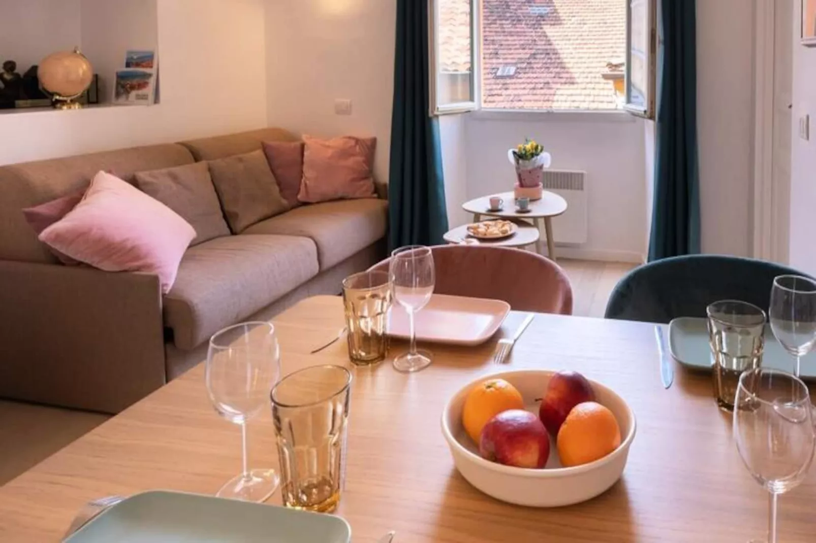 06a3 - Bel Appartement Au Cœur Du Vieux Nice-Image-tags.