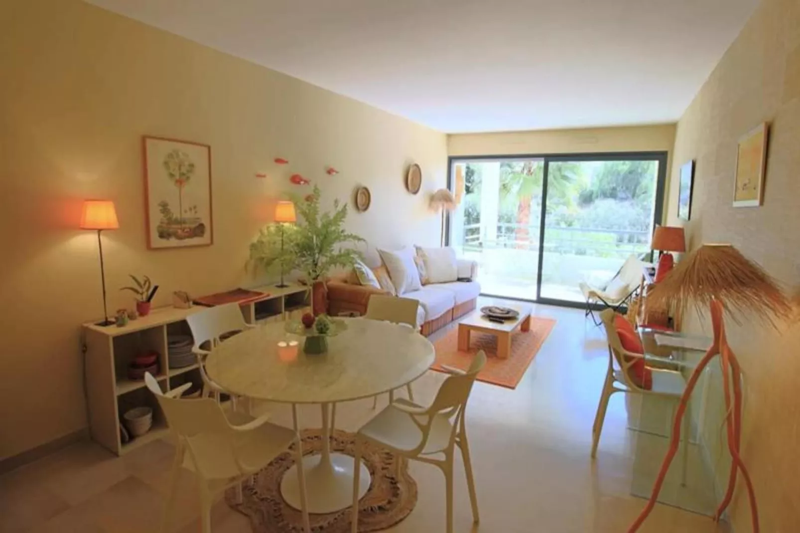 Résidence Appartement Rénové Avec 2 Chambres & Salle De Bain à La Décoration Raffinée-Recreatieruimte