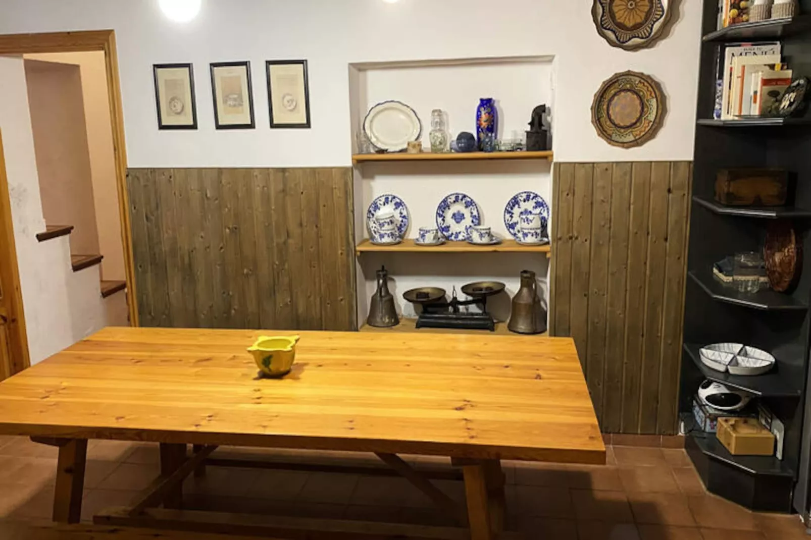 Maison à Son Bou-Image-tags.