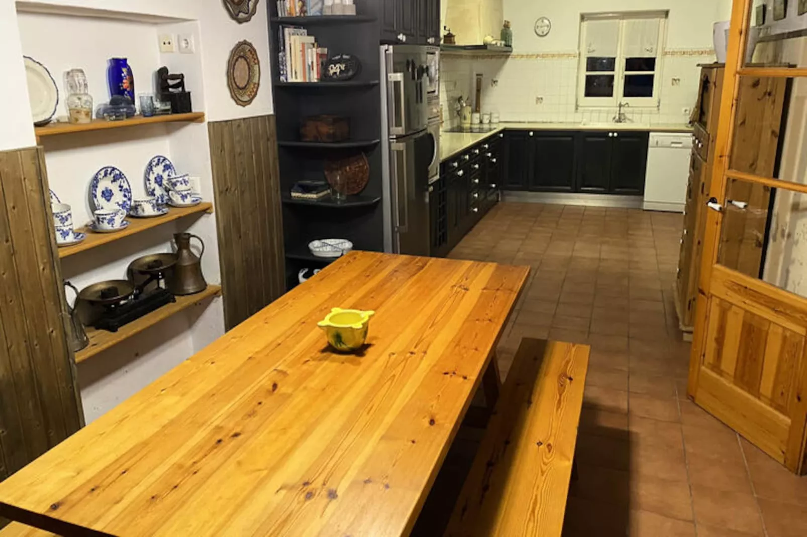 Maison à Son Bou-Image-tags.