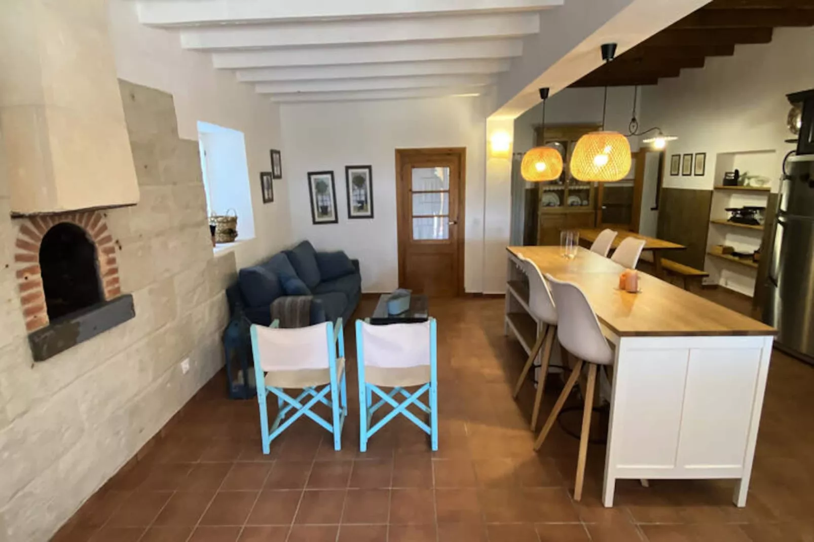 Maison à Son Bou-Image-tags.