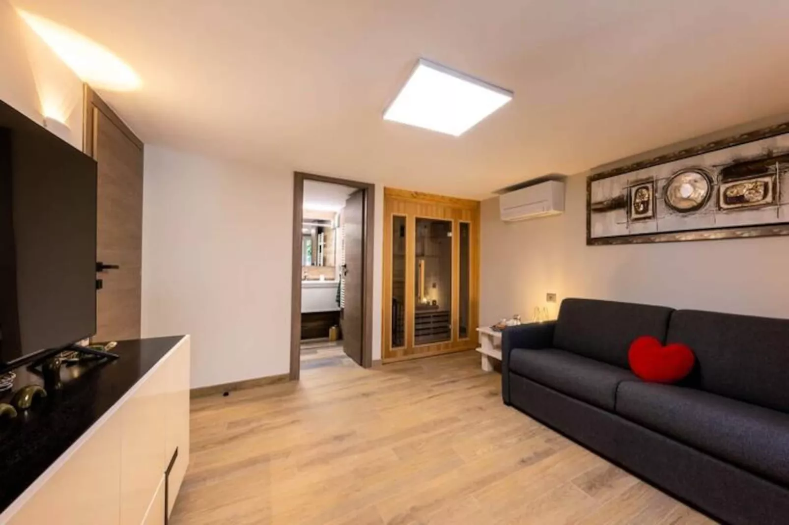 06ak1 - Villa 4 Chambres, Piscine Et Sauna-Image-tags.