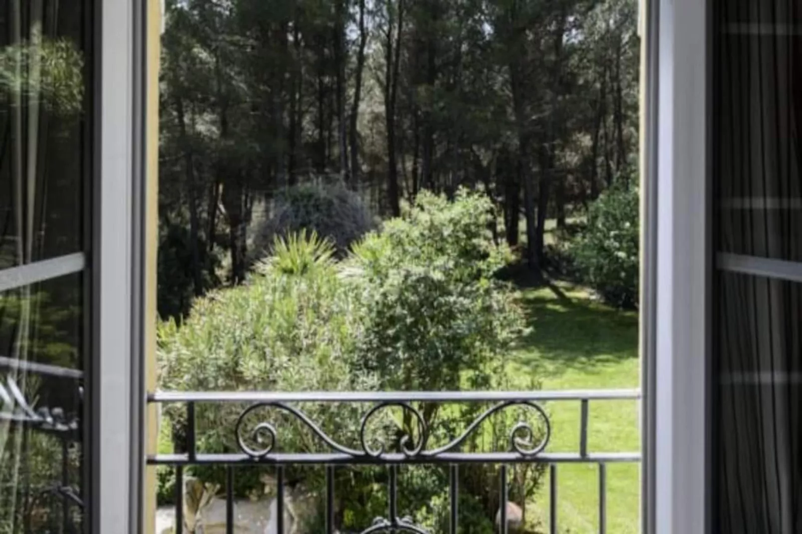 Villa Clara Le R&ecirc;ve Proven&ccedil;al Sur Le Golf De Pont Royal !-Image-tags.