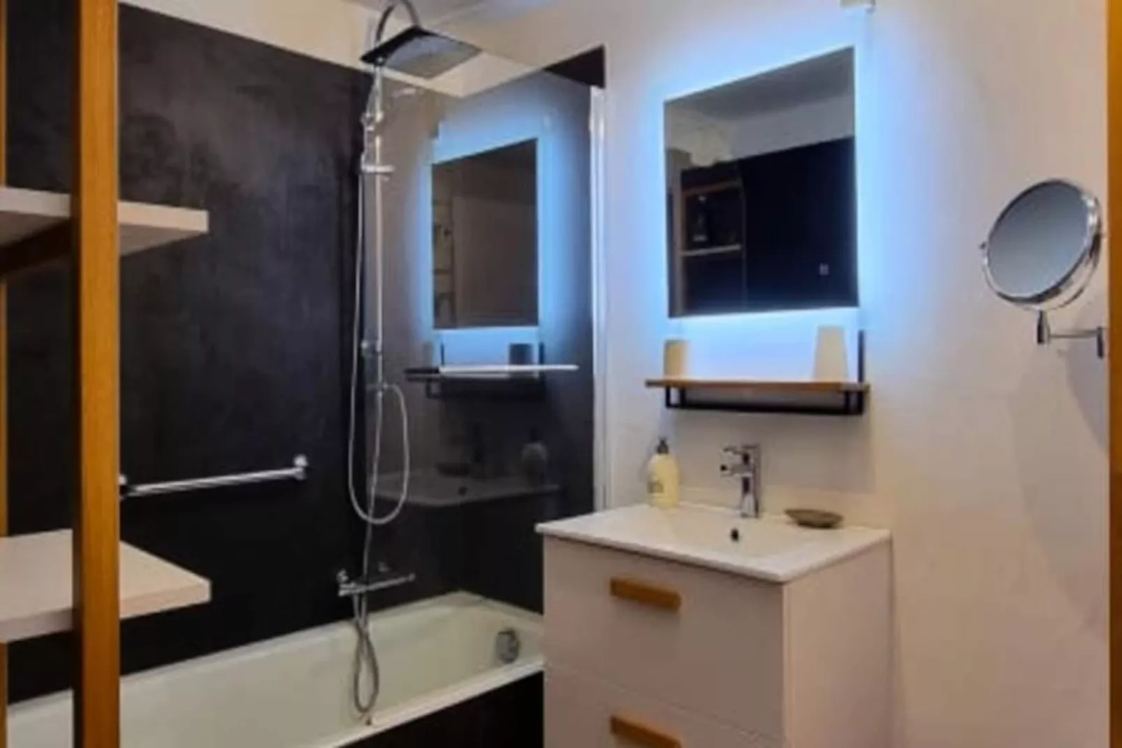 La Dolce Villa 11 Pers, Piscine Et  Jardin Paysag&eacute;-Image-tags.