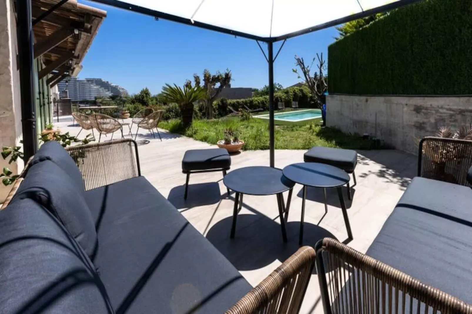 06ak1 - Villa 4 Chambres, Piscine Et Sauna-Image-tags.