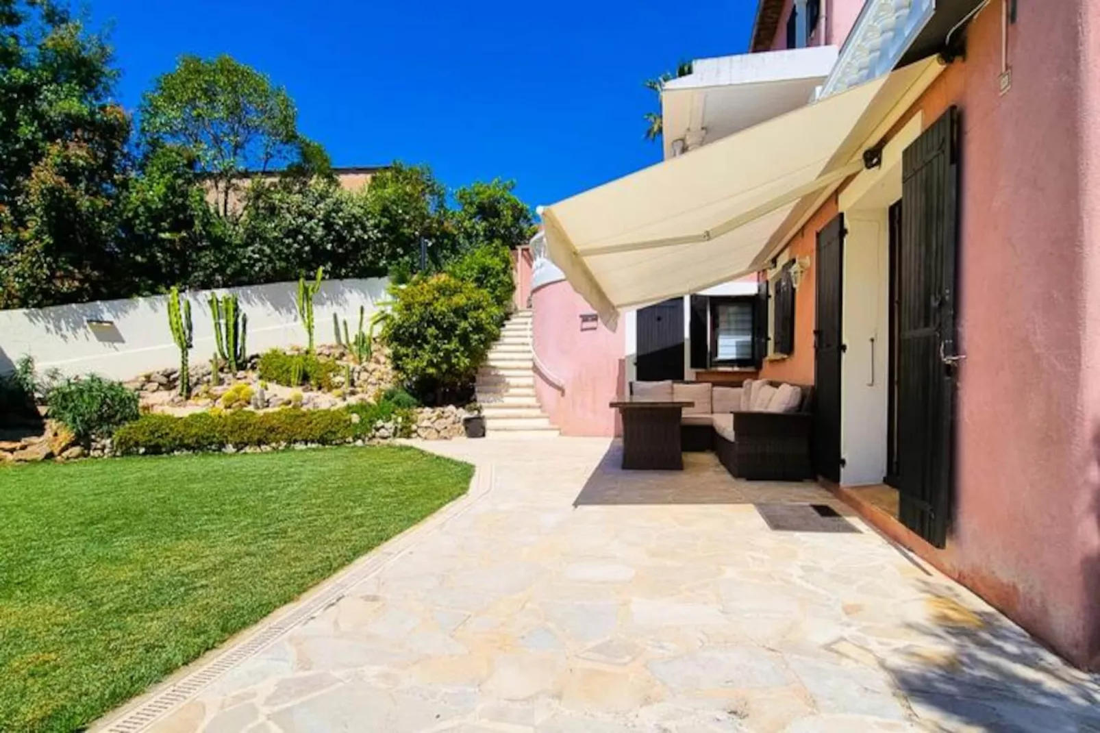 Appartement Dolce 3 Chambres 5 Pers/10min De Cannes-Image-tags.