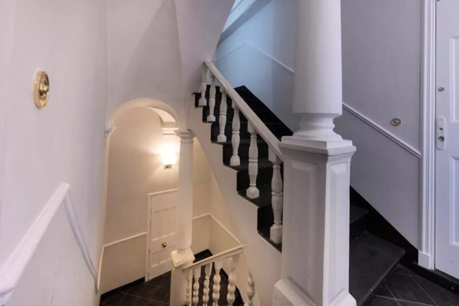 06a3 - Bel Appartement Au Cœur Du Vieux Nice-Image-tags.