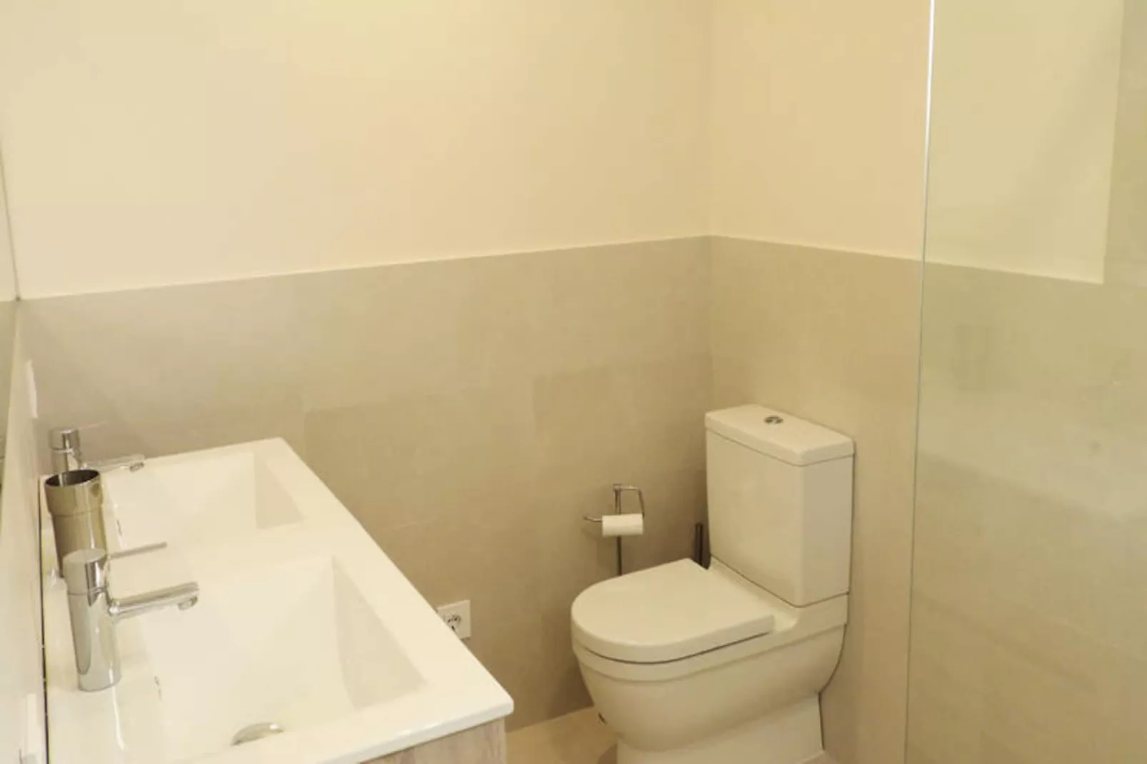 Maison à Binisafuller-Image-tags.