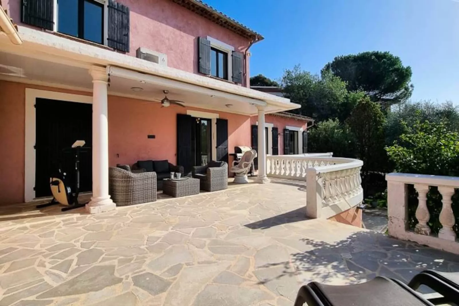 La Dolce Villa 11 Pers, Piscine Et  Jardin Paysag&eacute;-Image-tags.