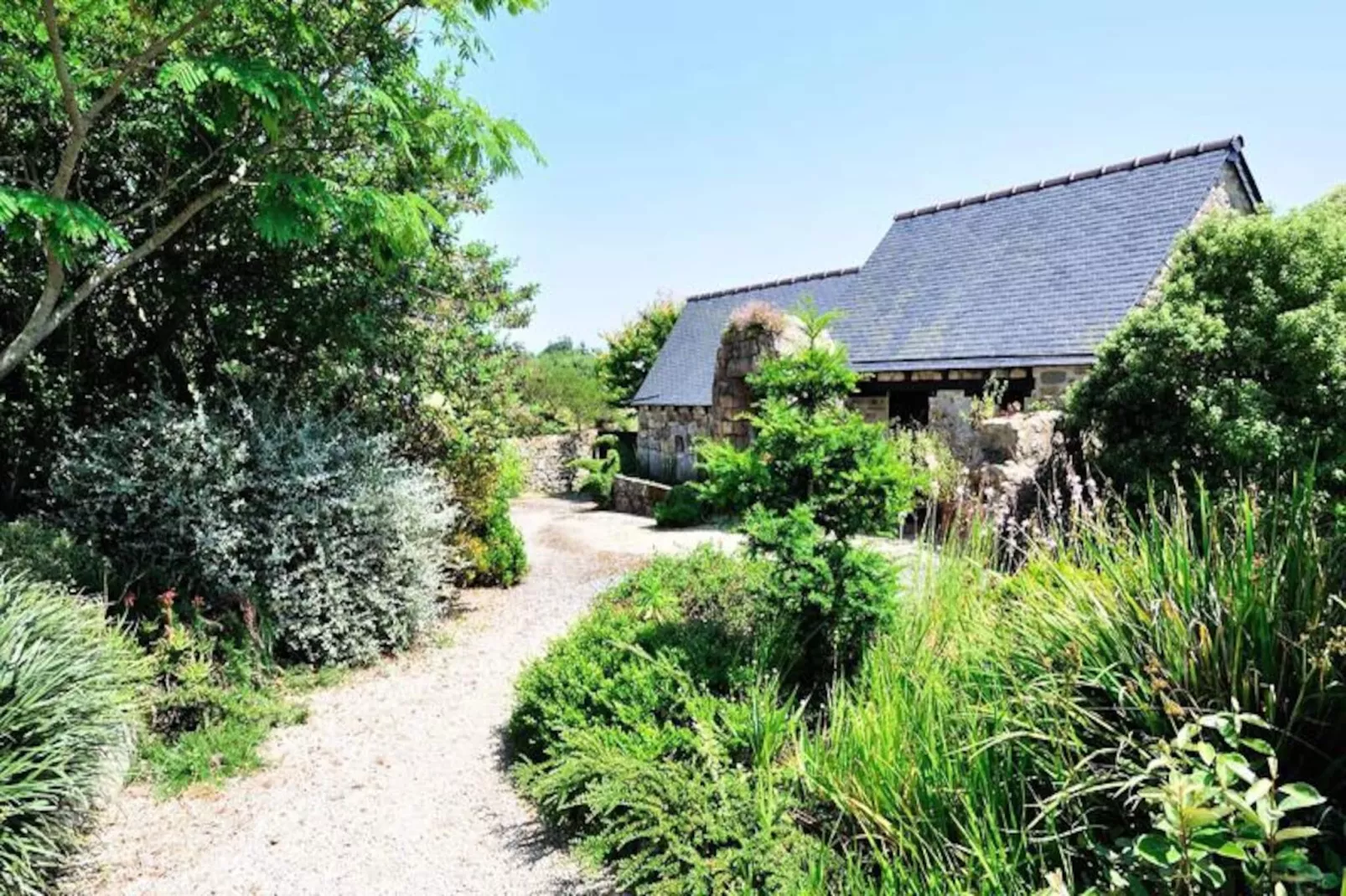 Maison à Plougrescant-Image-tags.