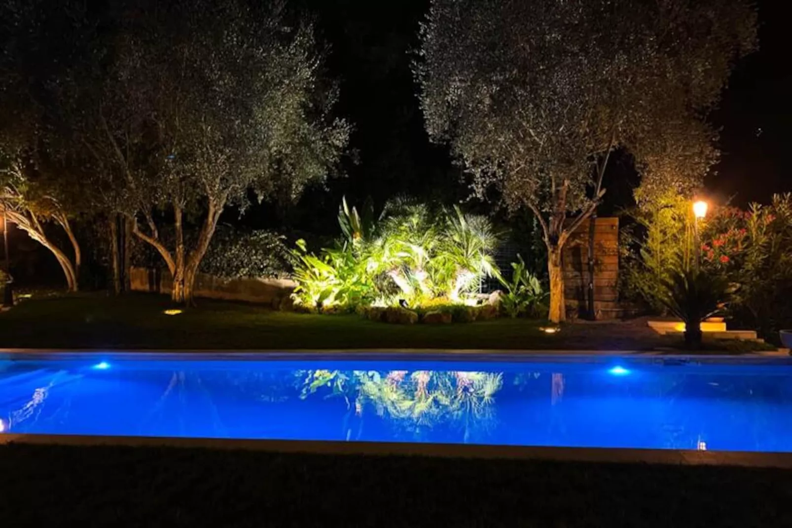 La Dolce Villa 11 Pers, Piscine Et  Jardin Paysag&eacute;-Image-tags.