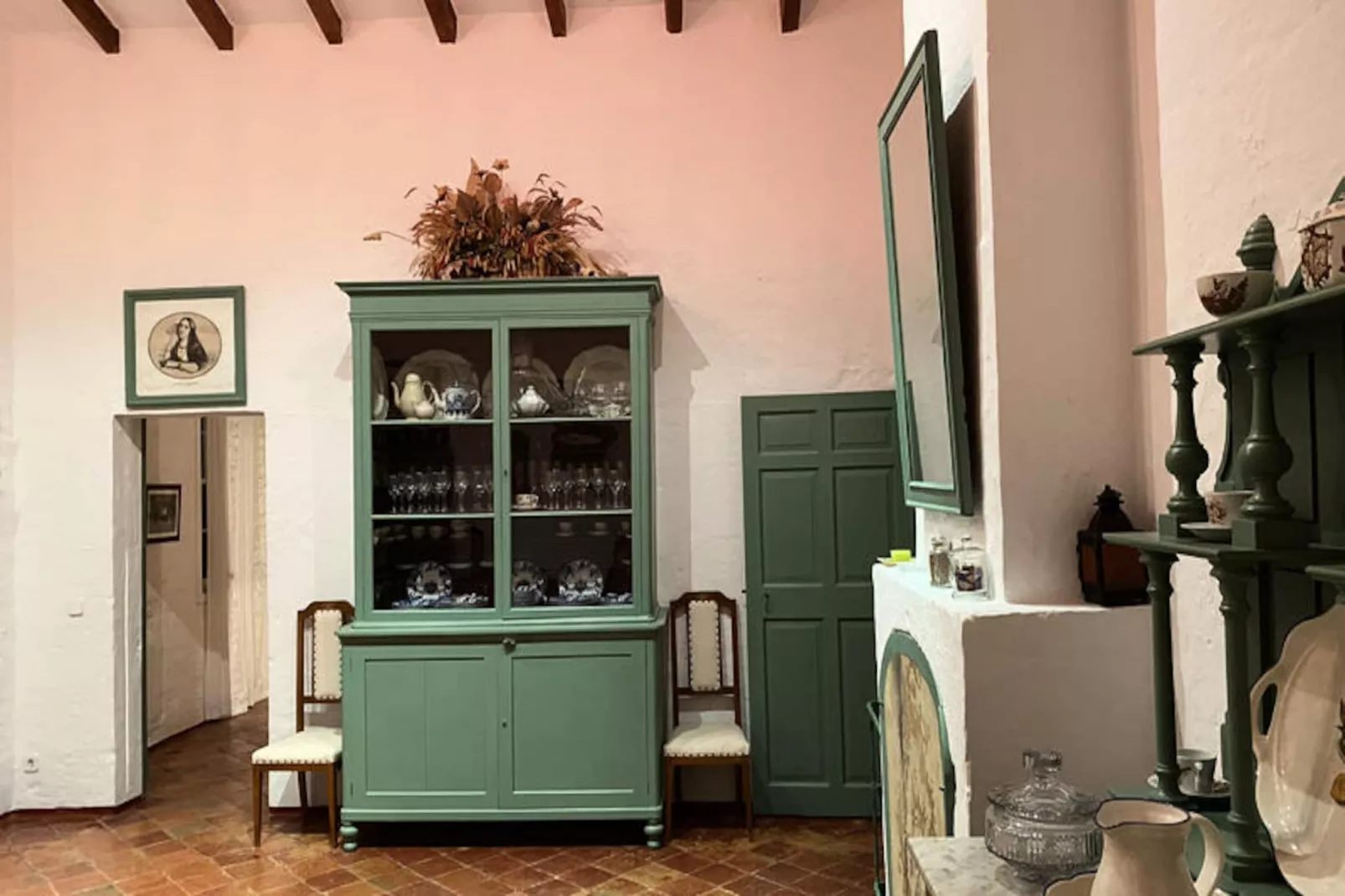 Maison à Son Bou-Image-tags.