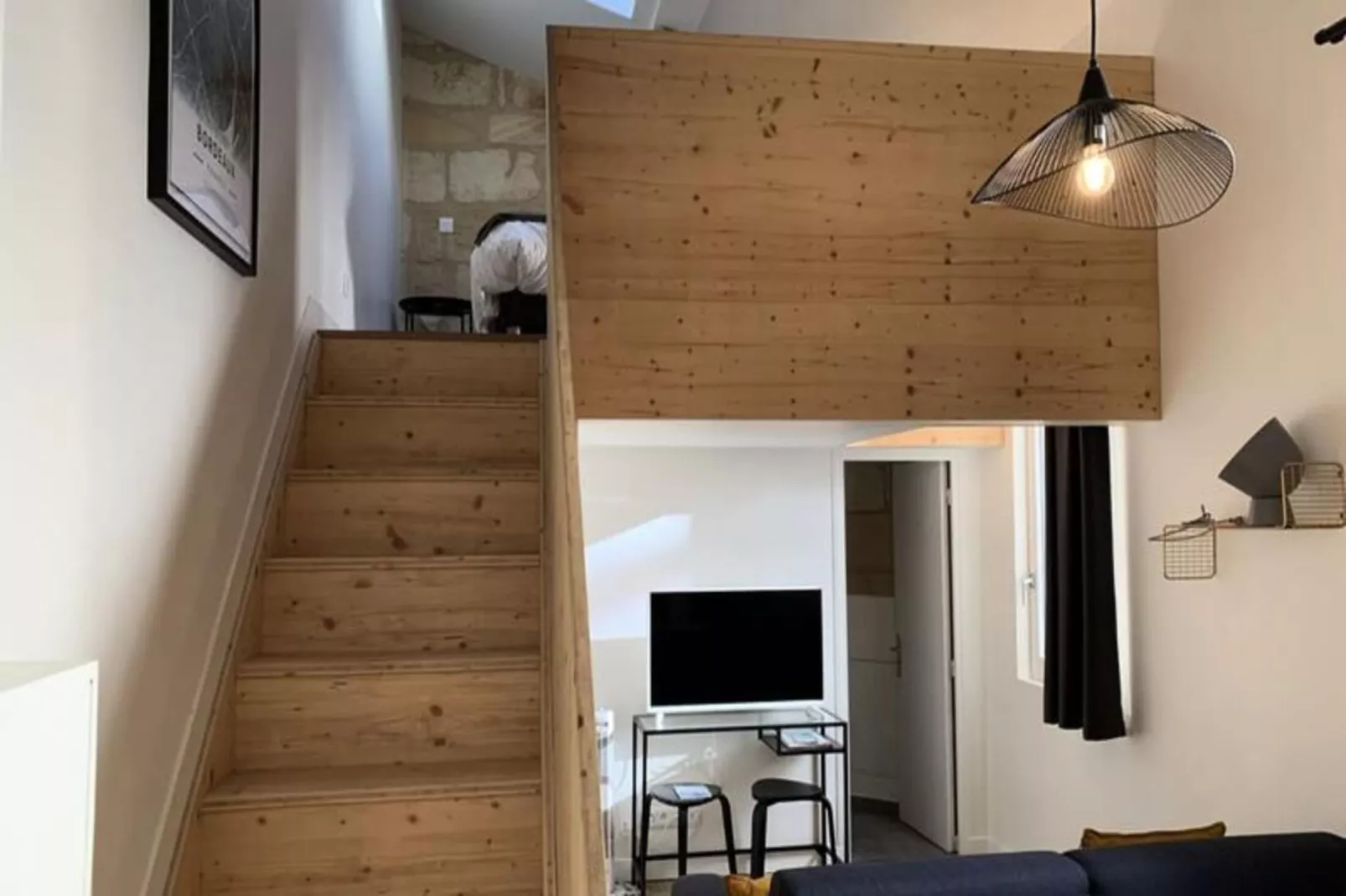 Duplex Confortable Dans La Belle Pierre Plac&eacute; Au Porte De La Gare St-jean