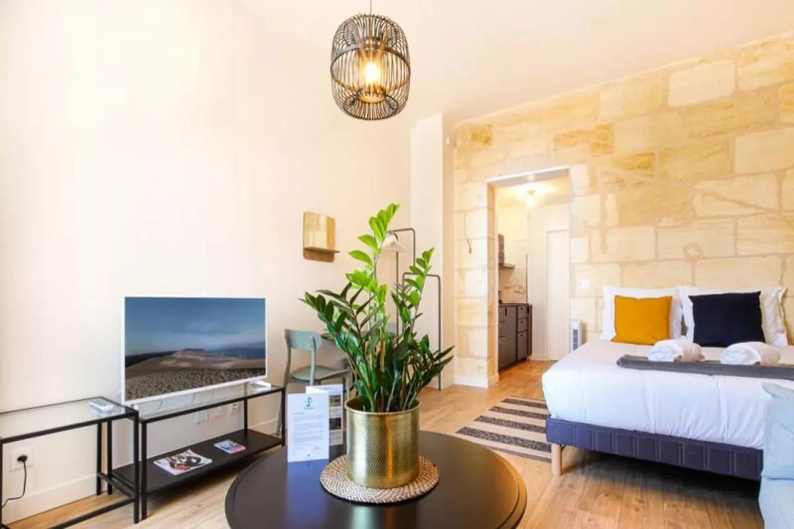 Superbe Appartement Cozy Et Charmant Pour 2 Vers La Gare Saint-jean