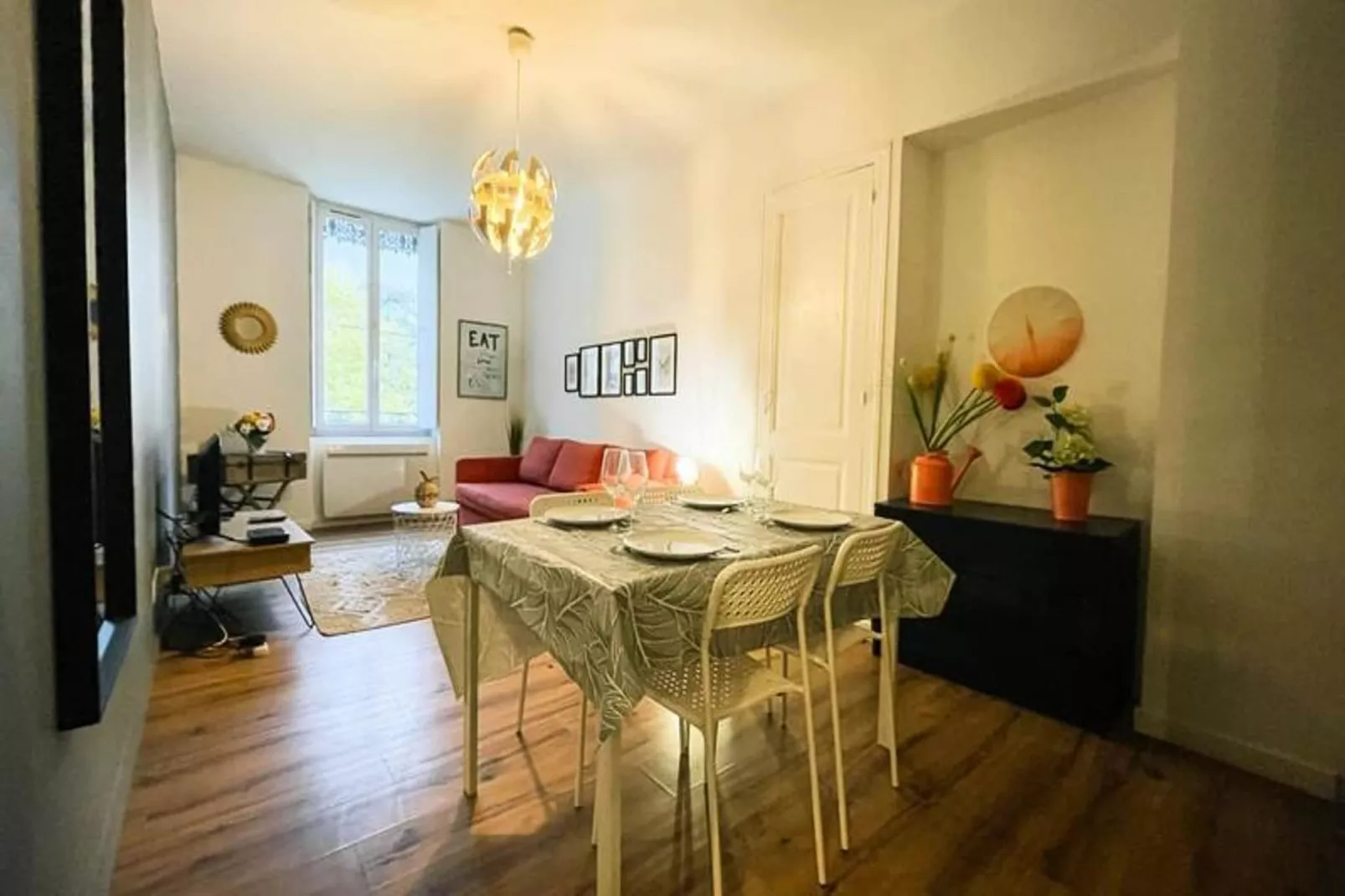 | Le Rochambeau 🎭 L'aigle | Vallier Lib&eacute;ration |