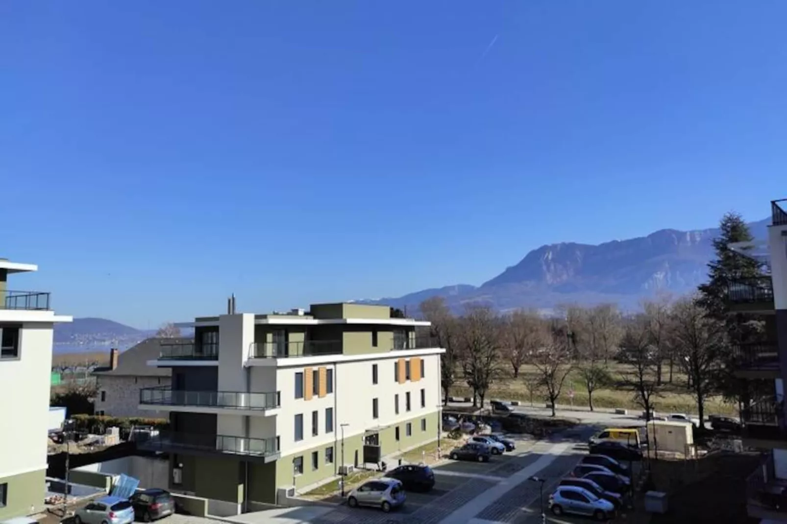 Charmant 2 Pi&egrave;ces &agrave; 300m &agrave; Pied Du Lac Du Bourget!