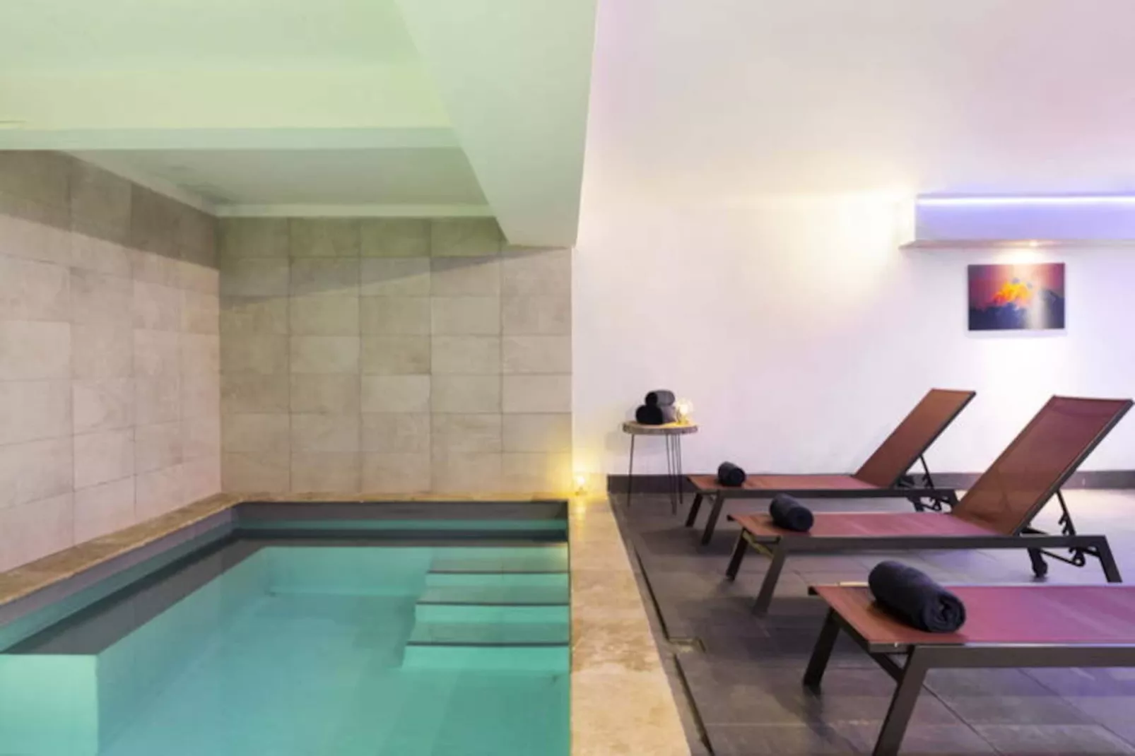 SOWELL RESIDENCES Pierre Blanche ****