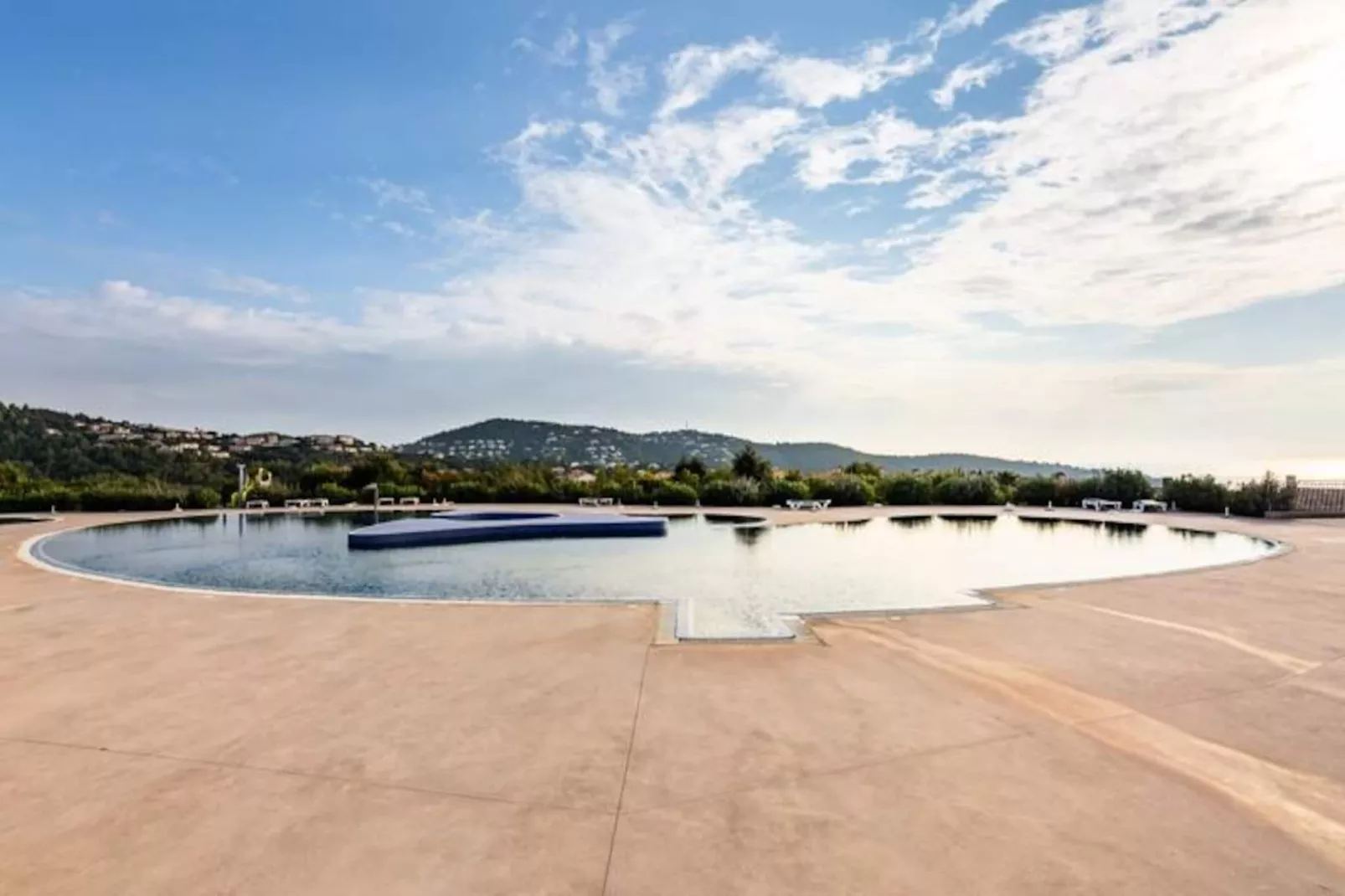 Appartement in Roquebrune bij Bougnon Strand