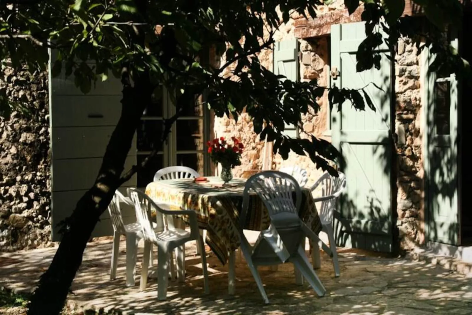 Le Jas, Mas De Charme, Piscine Partag&eacute;e , Nature, Calme, 6 Ha En Provence