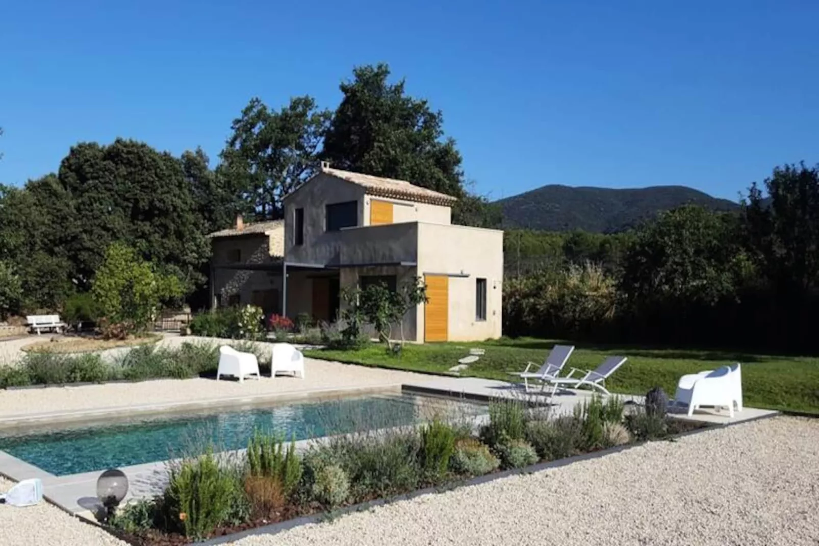 Vivez L'authenticit&eacute; &agrave; La Maison "au Pied Des Vignes"