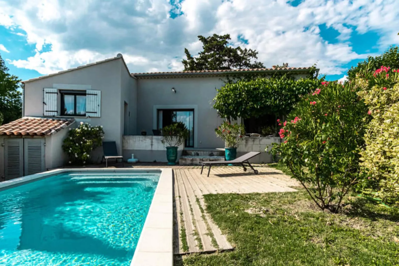 La Verdi&egrave;re - Maison Contemporaine De Plain Pied Avec Jardin Et Piscine Pri