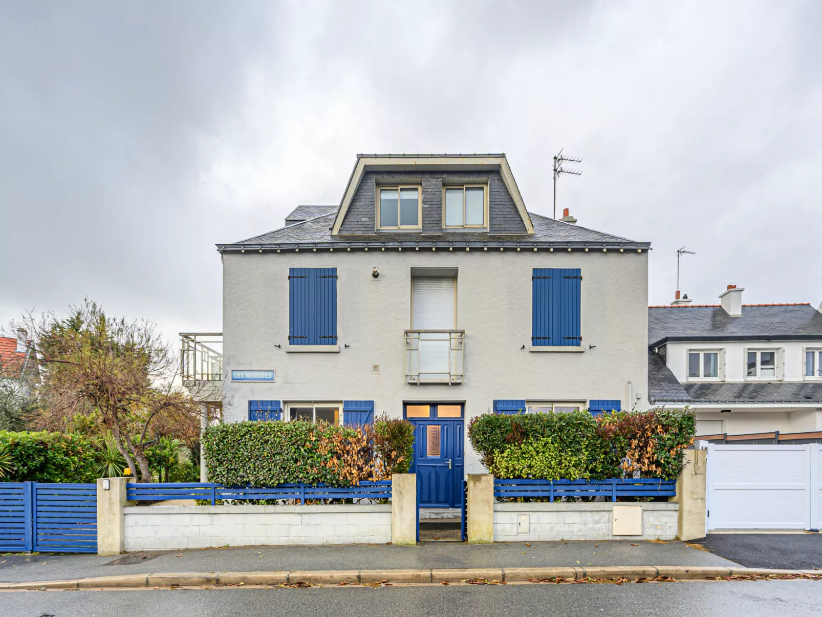 Les Néréïdes-Buiten